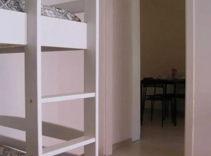 M1 Pasteur Apartment Milan