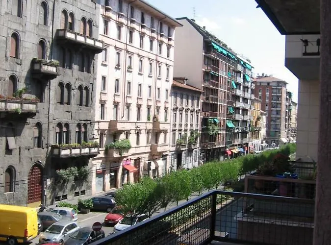 M1 Pasteur Apartment Milan