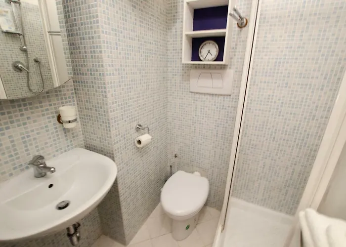 Cozy Central Studio - Porta Romana 아파트