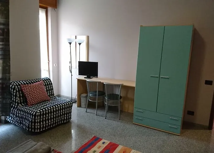 艾索拉罗麦公寓