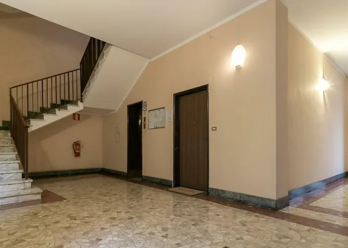 Next Stop - Station Apartamento