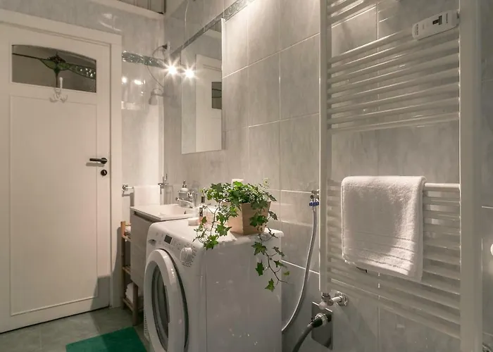 Next Stop - Station Milão