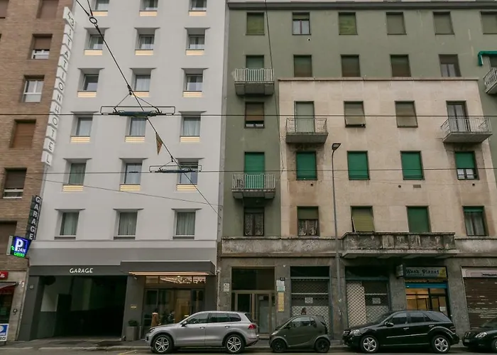 Next Stop - Station Milão