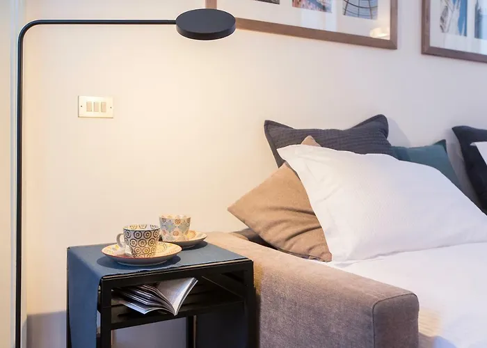 Design Ampio E Luminoso Affittacamere *