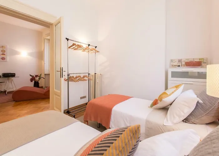 Design Ampio E Luminoso Affittacamere *