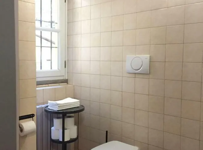 Cosy 2 Minutes From Duomo