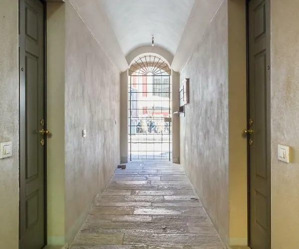 Cosy 2 Minutes From Duomo