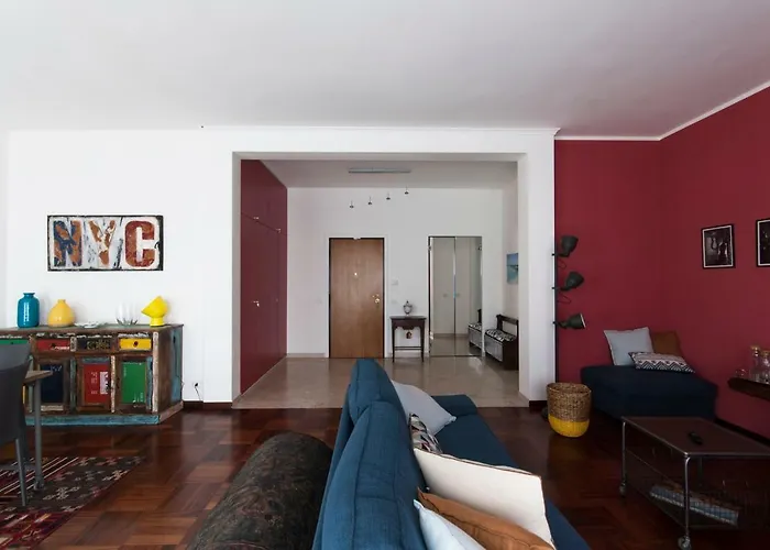 Luxurious 4bdr Penthouse Near Duomo Cathedral