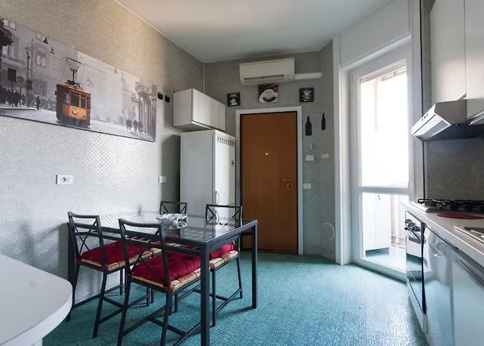 Luxurious 4bdr Penthouse Near Duomo Cathedral