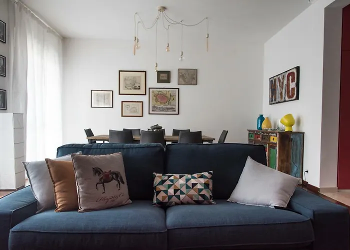 Luxurious 4bdr Penthouse Near Duomo Cathedral *