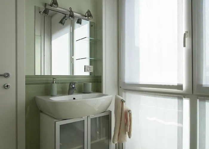 Apartmán Luxurious 4bdr Penthouse Near Duomo Cathedral Milán