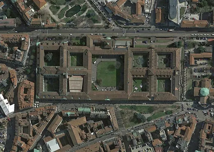 Cosy 2 Minutes From Duomo Apartment *