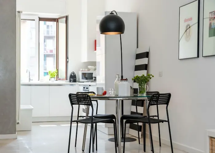 شقة Lovely Cenisio ميلان