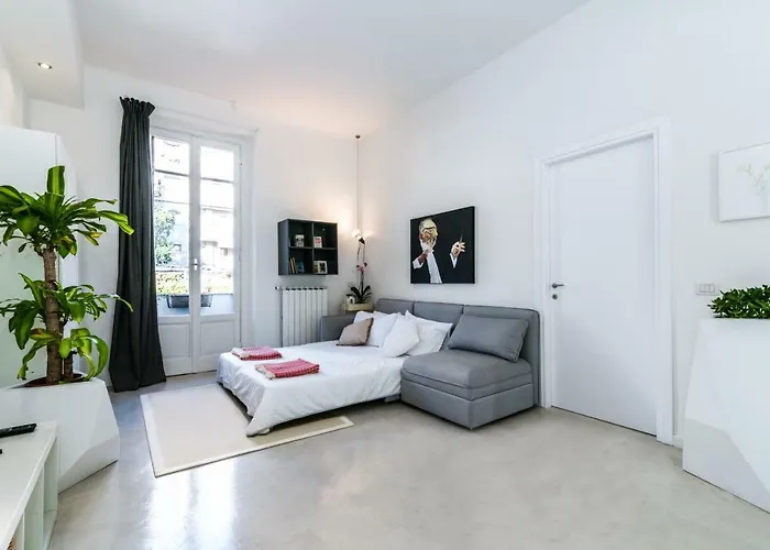 Lovely Cenisio ميلان