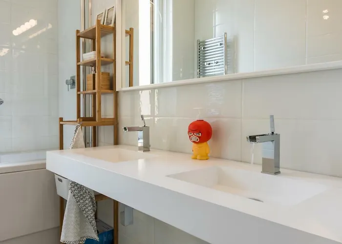 Lovely Cenisio * ميلان