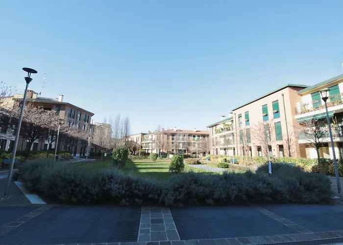 Orea Spiti - Charming Flat & Canal View Few Steps From Movida Appartamento *