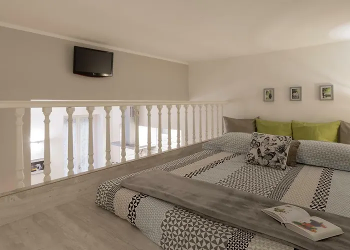 Enjoy Navigli - * Milán