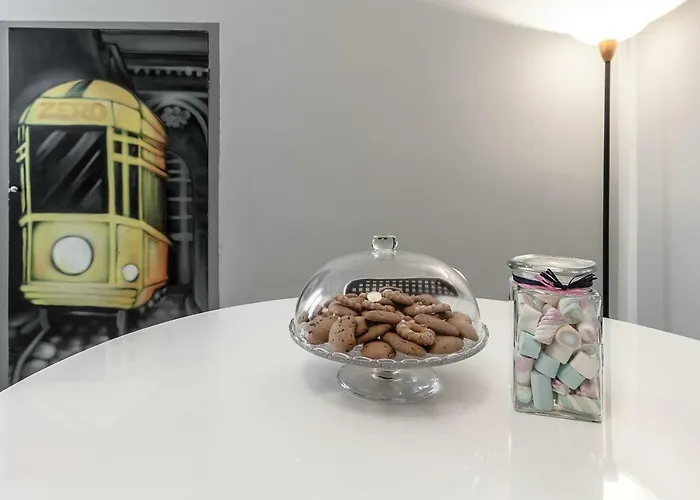 Sweet San Lorenzo, Right In The Centre