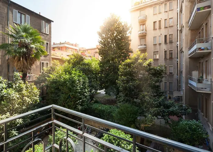 Urban Art Apartment *