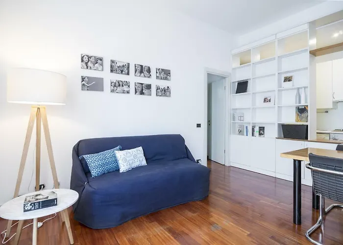 Hacca Collection - Bocconi, Navigli 1br Апартаменты Милан