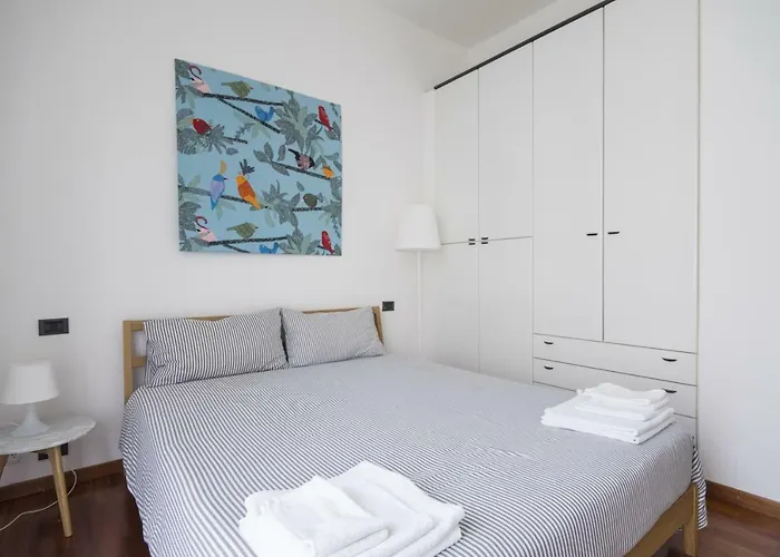 Hacca Collection - Bocconi, Navigli 1br * Milán