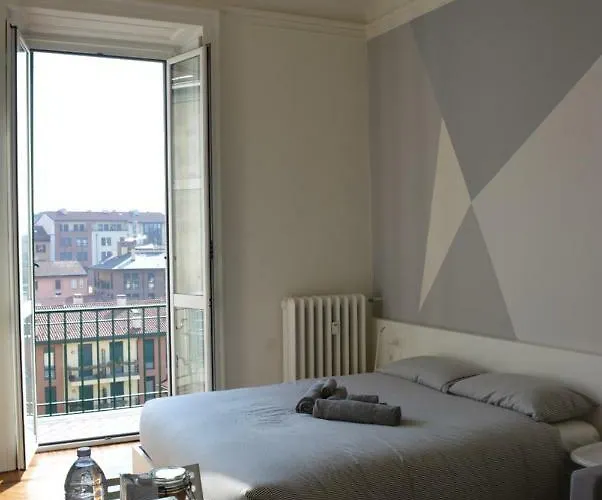 Aria Di Casa - Navigli Darsena * Milano