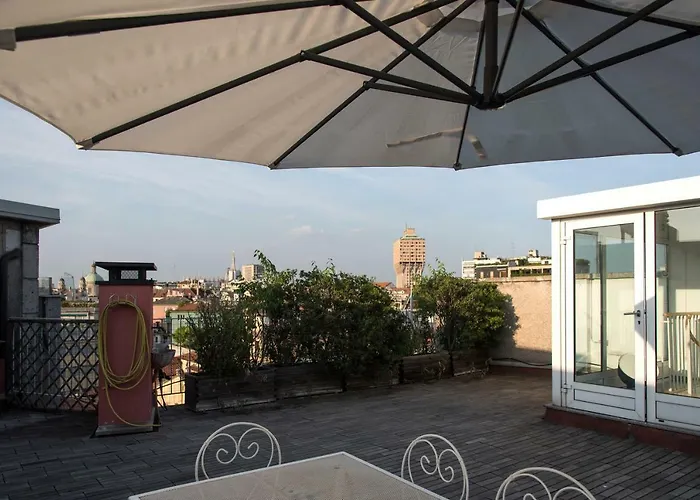 Apartmán Luxurious 4bdr Penthouse Near Duomo Cathedral *