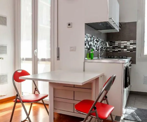 Appartement Bright House In Milan