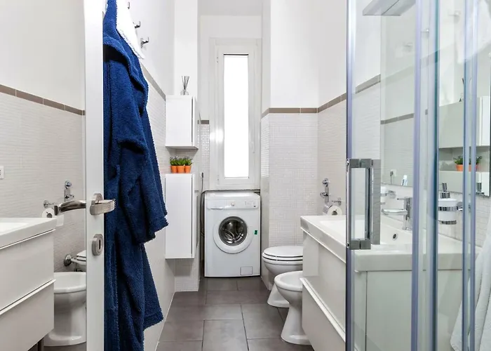 Bright House In Lägenhet Milano