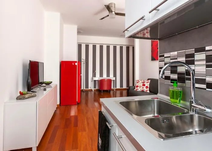 Bright House In * Milano