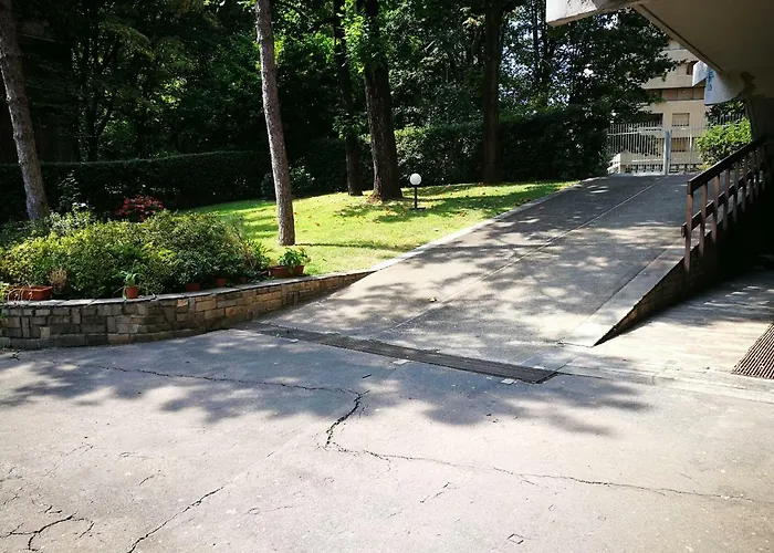 De Angeli Modern Apartment Mailand