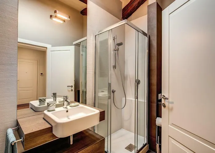 Luxurious In * ミラノ