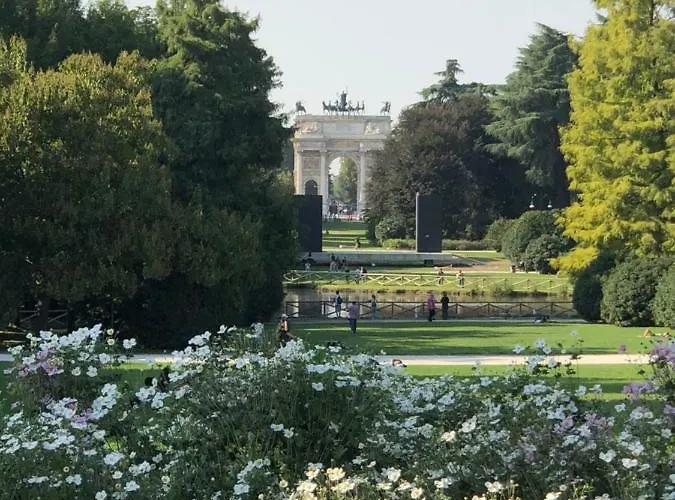 Joy House -central Near Metro Arco Della Pace Brera-entire Perfect For Work & Play, Nightlife With Ac & Fast Wifi Welcome To The Cool Joy House! דירה