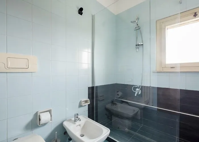 داونتاون ميلانو * ميلان