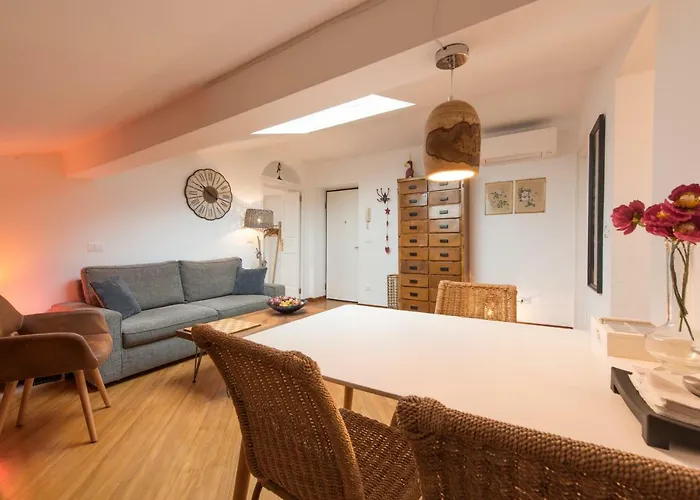 Quite And Lovely Attic - Paolo Sarpi 8 - Location Lejlighed