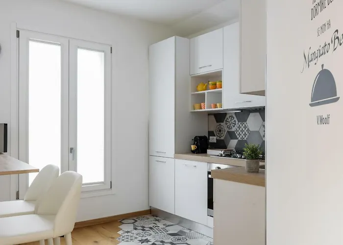 Spazio M&m Via Augusto Anfossi 10 *