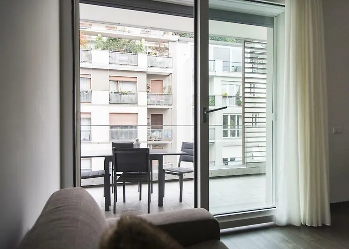 アパート Design & New Center ミラノ