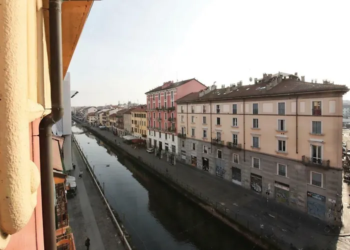 P&d Navigli Via Casale * Milán