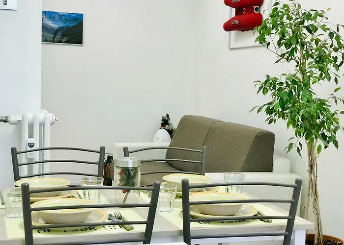 Spacious Near Centrale-loreto-duomo *