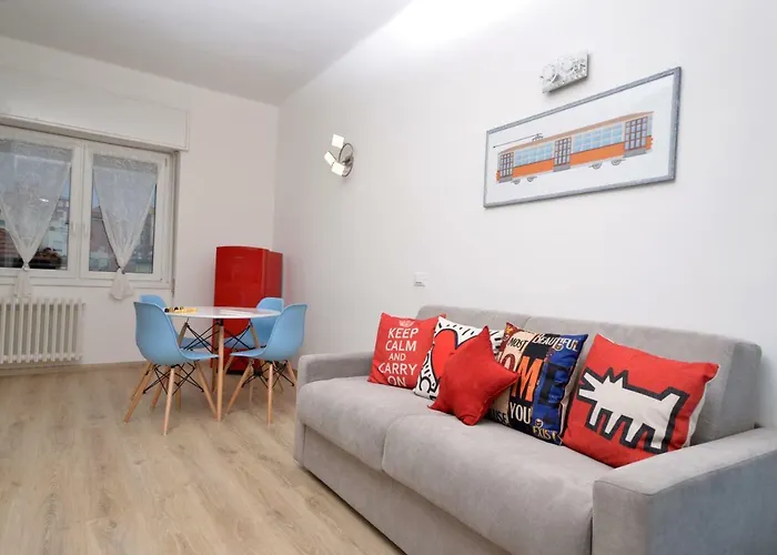 34 Via Giulio Carcano Milán