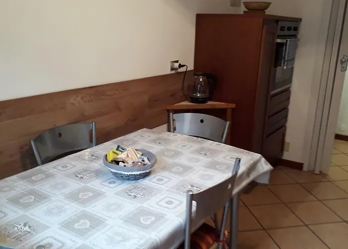 Il Naviglio Dietro L'angolo *