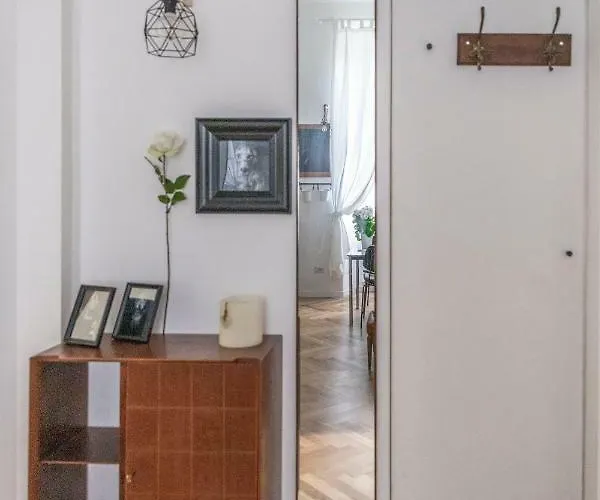 Menabrea 33 - Stylish Apartment! Apartament Mediolan
