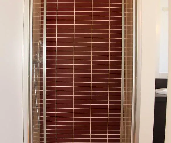 Maggiore Cozy Apartment Milan