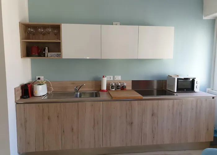 34 Via Giulio Carcano *