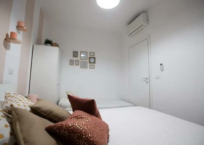 Отель Via Treviso 6 *