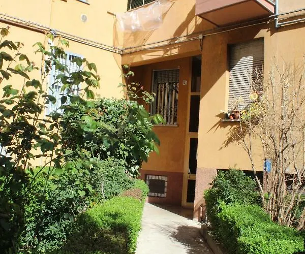 Via Treviso 6 * Милан