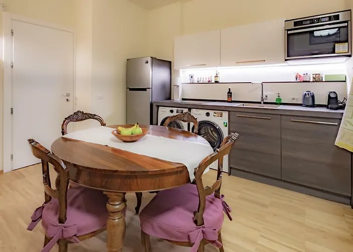 La Casa Colorata - Flats In - Bocconi *