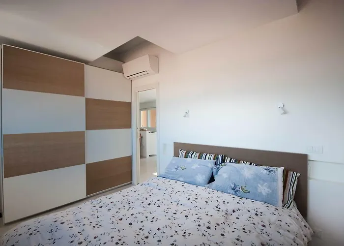 Exclusive Rooftop With Large Terrace In Solari/tortona Milánó