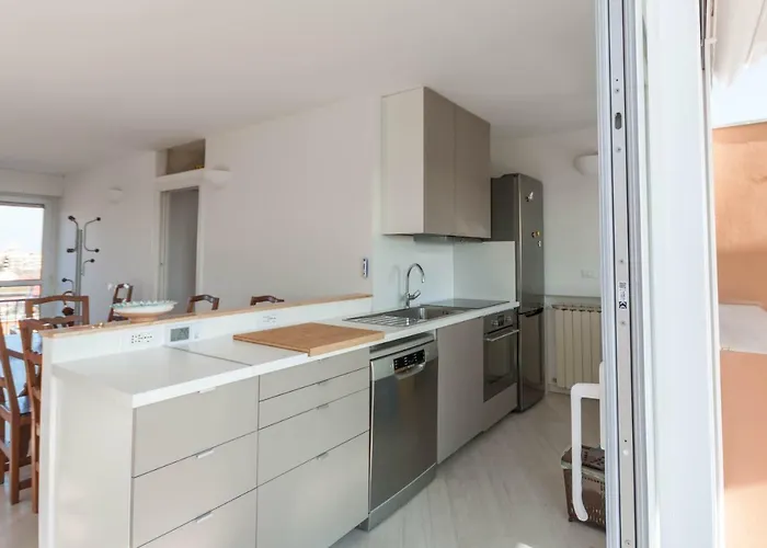 Exclusive Rooftop With Large Terrace In Solari/tortona Milánó