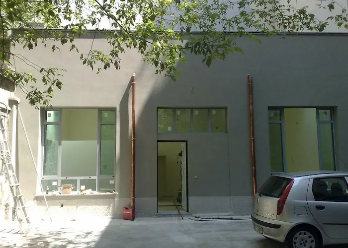 Bike-loft アパート